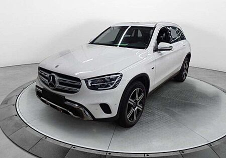 Mercedes-Benz GLC 300 e 4M *NAVI*R-CAM*LED*19Z*KEYLESS*F1*