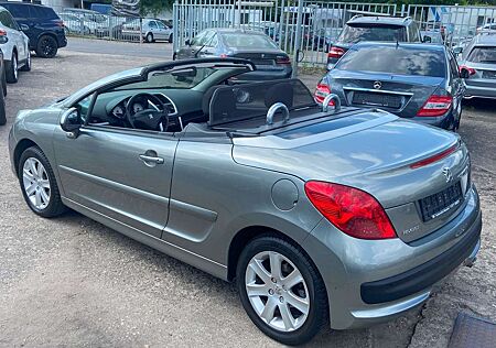Peugeot 207 Sport/ Klimaanlage / Scheckheft / Parksensoren