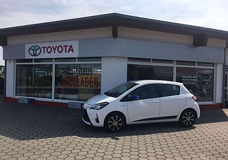 Toyota Yaris Hybrid Team D "Blue Edition"