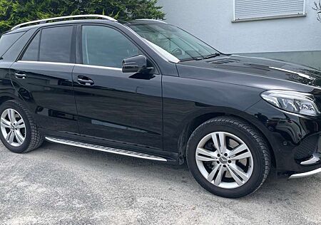 Mercedes-Benz GLE 400 4Matic (166.056)