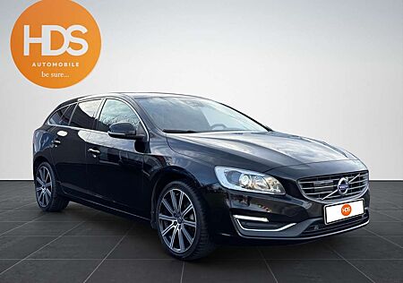 Volvo V60 Kombi Summum*LEDER*Bi-XENON*KAMERA*MFL