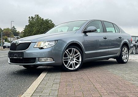 Skoda Superb Elegance Navi MemroySitz Leder AHK 1.Hand Top
