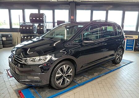 VW Touran Volkswagen 2,0 TDI 7-Sitzer ACC StdHzg. Kamera LED 8-fach DAB