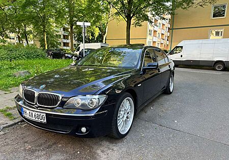 BMW 750Li 750