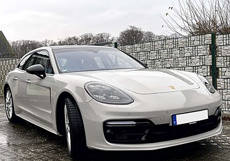 Porsche Panamera Turbo Sport Turismo