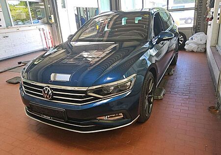 VW Passat Variant Volkswagen 2.0TDi 4M R-LINE ACC/HuD/PANO/360