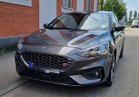 Ford Focus 2.3 EcoBoost S