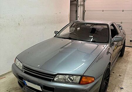 Nissan Skyline R32 GTR