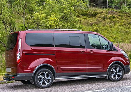 Ford Tourneo Custom 320 L1H1 VA Autm. Active