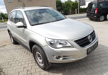 VW Tiguan Volkswagen Track , 4x4, Klima, HU-AU NEU 1.Hand AHK