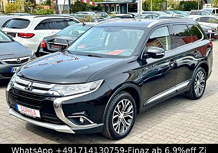 Mitsubishi Outlander Plus 4WD-AUTO-AHK-KAM-TEMP-SHZG-7SITZE