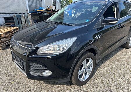 Ford Kuga 1.5 EcoBoost 2x4 Business Edition