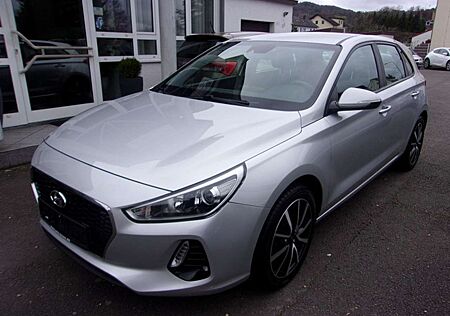 Hyundai i30 Trend Klima ALU SHZ PDC