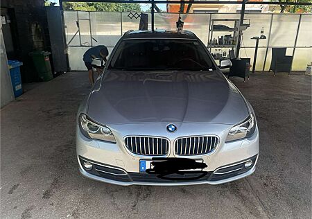 BMW 520d 520 Touring Luxury Line |360 K| HUD | U.V.M.