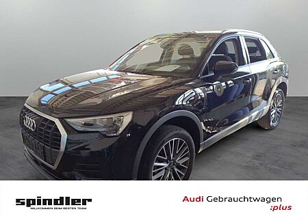 Audi Q3 40 TFSI quattro S-tronic / MMI-Navi plus, RFK