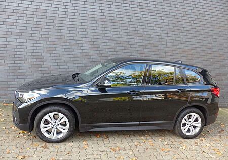 BMW X1 xDrive 25 e Advantage Navi/Kamera/LED/AHK