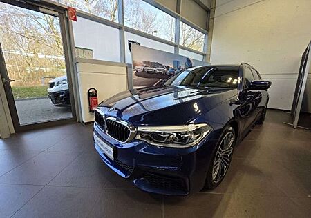 BMW 520 d Touring Aut. / M-Paket / Vollleder / SHZ / R-