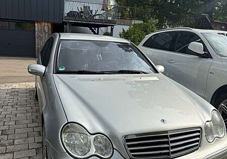 Mercedes-Benz C 200 CDI (LA)(203.007)