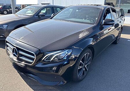Mercedes-Benz E 200 Lim. 4Matic°LED HIGH°TOTW°SD°NIGHT°NAVI