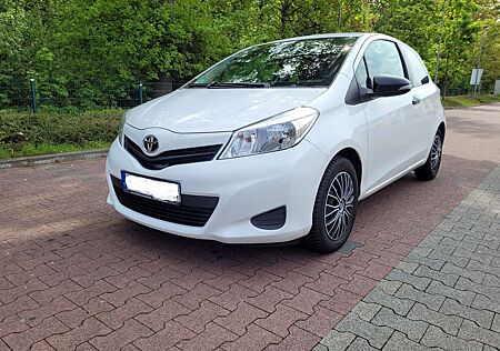 Toyota Yaris 1.33 VVT-i Cool LED, Service, Reifen NEU