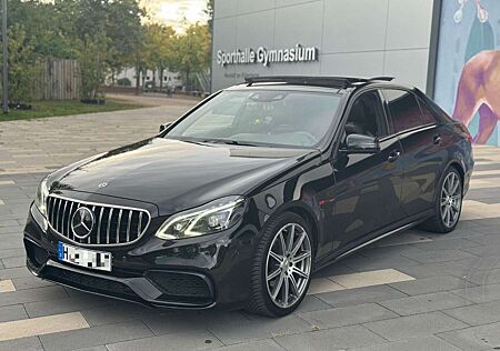 Mercedes-Benz E 63 AMG 4Matic Designo.Pano+Massage TOP Zustand