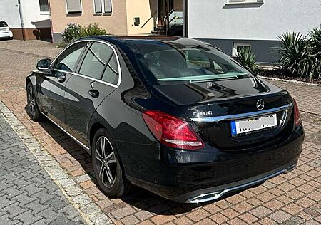 Mercedes-Benz C 200 CGI (205.042)