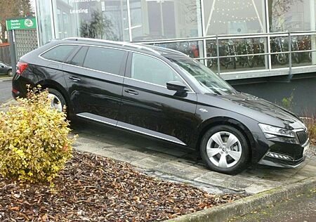 Skoda Superb Combi L&K 4x4 ACC Garantie PSD Columbus