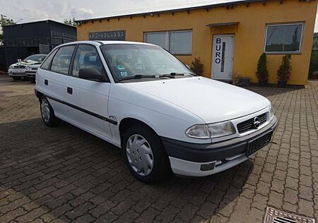 Opel Astra 1.6i Tüv 9/26 neuteile !!!