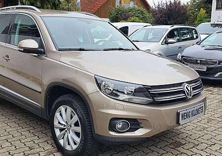 VW Tiguan Volkswagen 4MOTION*TRACK&STYLE*1.HAND*AHK schwenkb.*WINTERPAK
