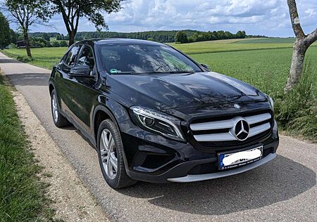 Mercedes-Benz GLA 220 d 4Matic7GDCT/AppleCarPlayer/Allrad/Rückfahrkamera