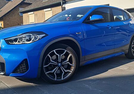 BMW X2 xDrive25e M Sport X HUD* Memory* NAVI PLUS*LED*