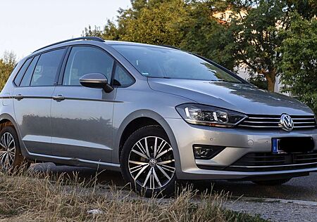 VW Golf Sportsvan Volkswagen 1.6 TDI DSG Allstar ACC AHK