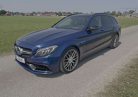Mercedes-Benz C 63 AMG T Speedshift 7G-MCT