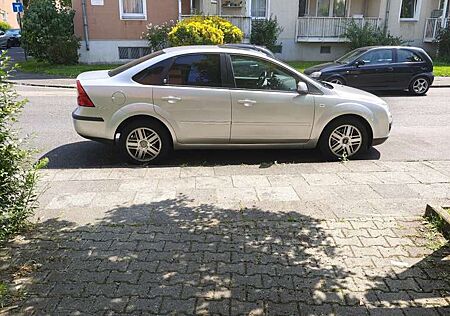 Ford Focus 2.0 16V Ghia