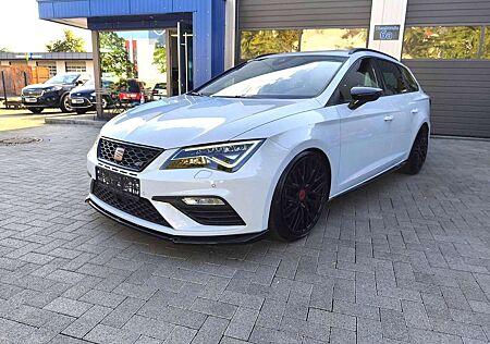 Seat Leon ST Cupra 4Drive Pano/Carplay/H&R/Kam/19"LM