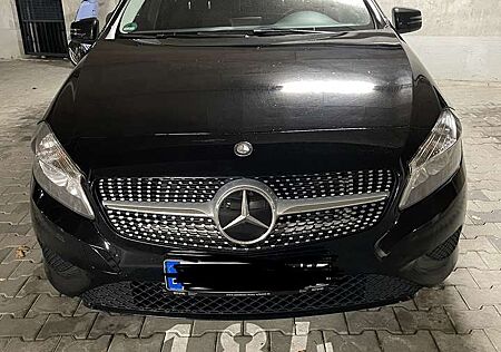 Mercedes-Benz A 180 BlueEfficiency (176.042)