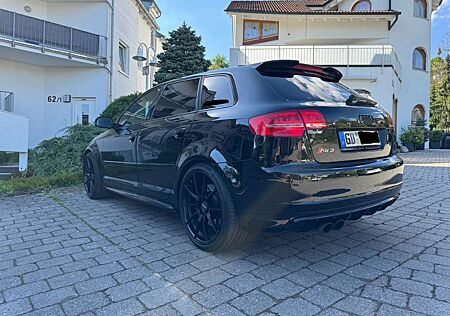 Audi RS3 Sportback S tronic