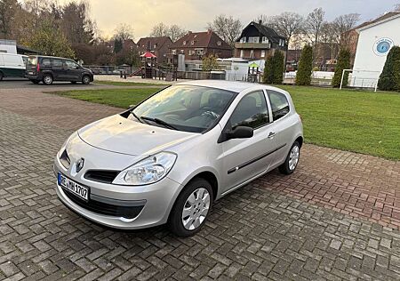 Renault Clio 1.2 16V Authentique