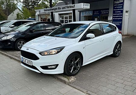 Ford Focus 1.5 Lim. ST-Line*PDC vr+hi*18 Zoll*Scheckh