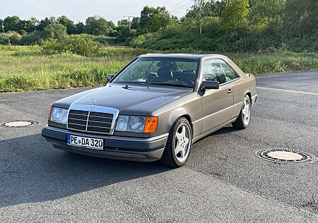 Mercedes-Benz E 320 Coupe