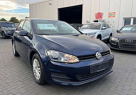 VW Golf Volkswagen VII Lim. Trendline,Scheckheft,1-Hand