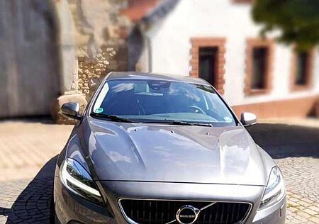 Volvo V40 Momentum