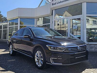 Volkswagen Passat 1.4 TSi GTE 4T get. Scheiben Alu Mas. Si abn. Ahk.