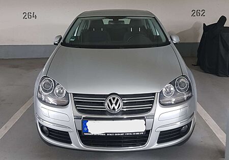 VW Jetta Volkswagen 2.0 FSI AutomatikComfortline