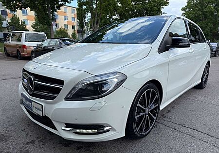Mercedes-Benz B 180 AUT Pano~Navi~Leder~Kam~Night