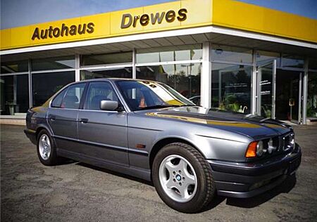 BMW 520 5er 24V *** NEUWERTIG ***