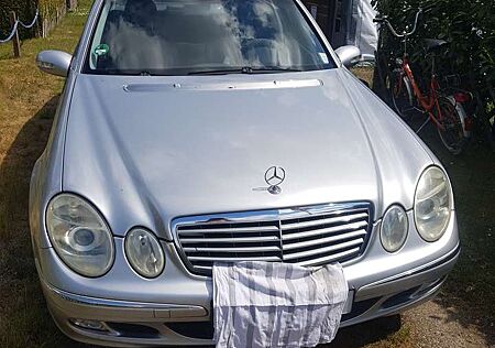 Mercedes-Benz E 200 Kompressor Automatik Elegance