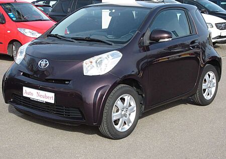 Toyota iQ