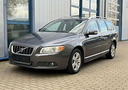 Volvo V70 D5 Summum Standheizung+AHK+PDC+Leder