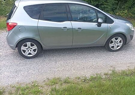Opel Meriva 1.4 Selection
